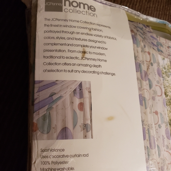 Home Collectino One Scart Valance - Picture 11 of 13